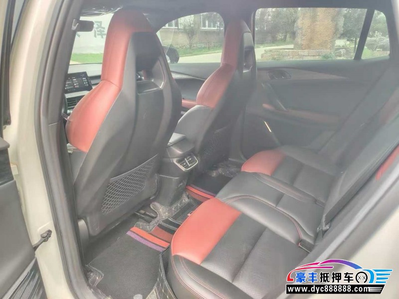 21年领克06轿车抵押车出售