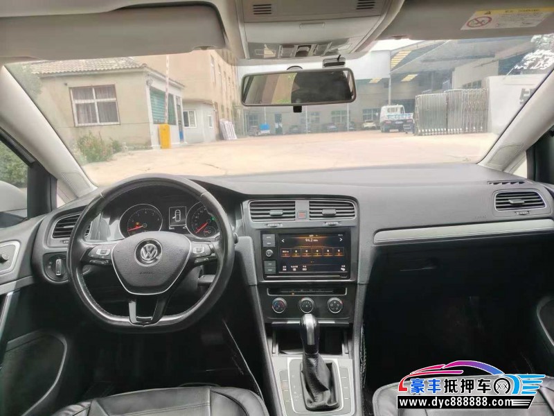 19年大众高尔夫轿车抵押车出售