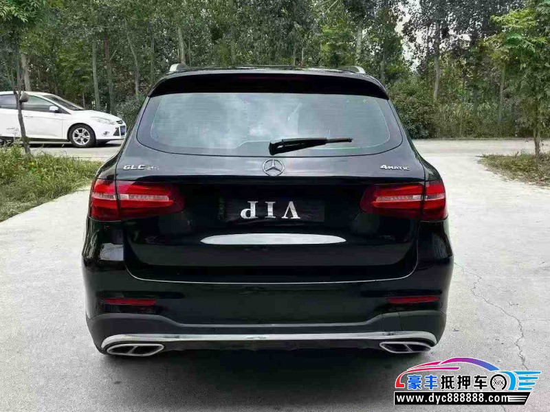 17年奔驰GLC轿车抵押车出售