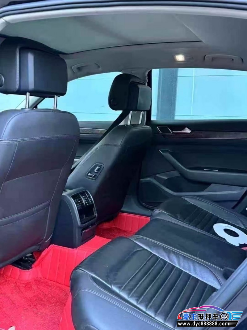 18年大众迈腾轿车抵押车出售