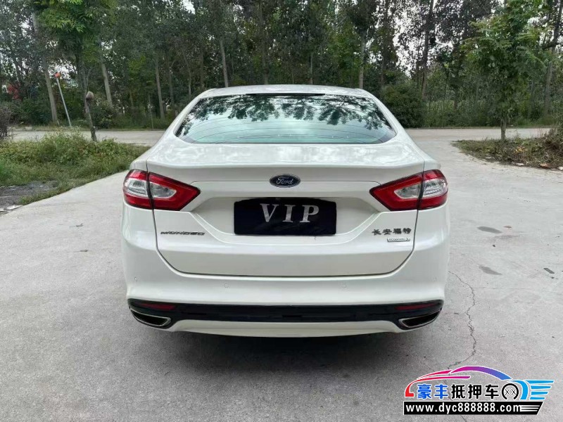 15年福特蒙迪欧轿车抵押车出售
