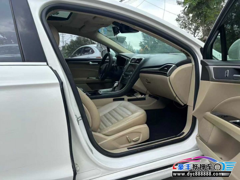 15年福特蒙迪欧轿车抵押车出售