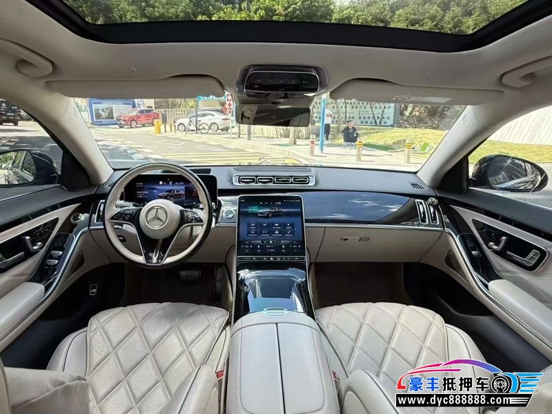21年奔驰迈巴赫S级轿车抵押车出售
