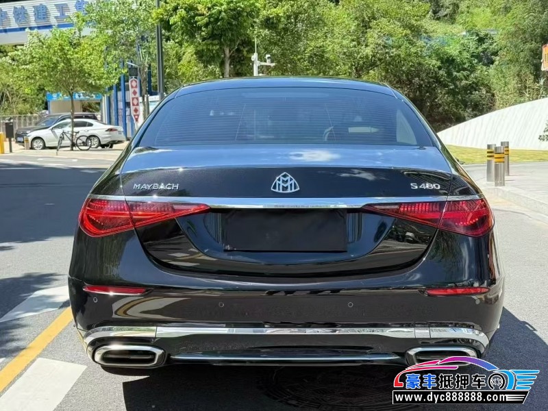 21年奔驰迈巴赫S级轿车抵押车出售