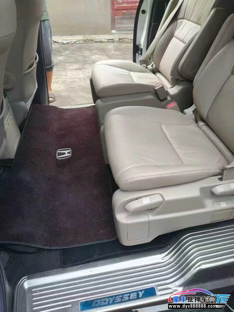 18年本田奥德赛轿车抵押车出售