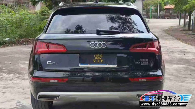 20年奥迪Q5轿车抵押车出售