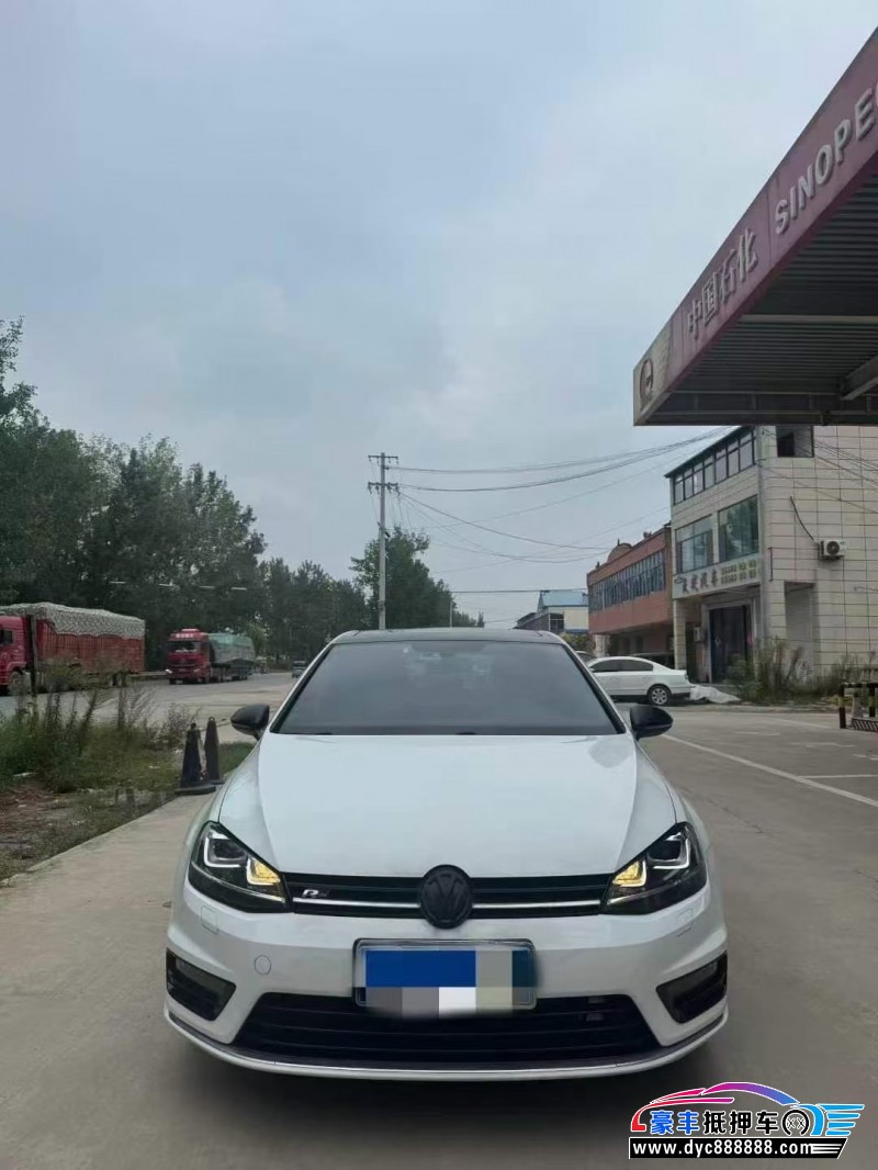 17年大众高尔夫轿车抵押车出售