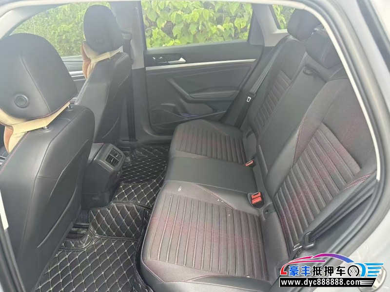 22年大众朗逸轿车抵押车出售