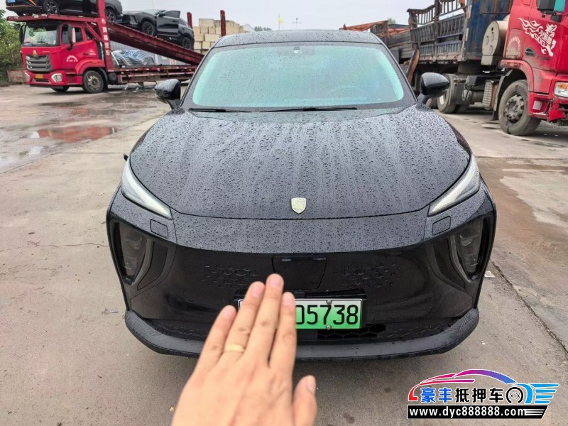 23年东风雷霆轿车抵押车出售