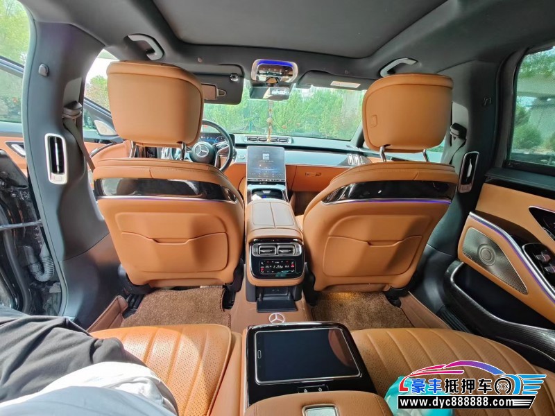 22年奔驰S轿车抵押车出售