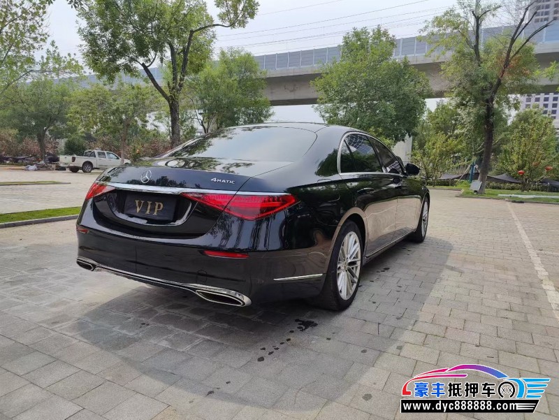 22年奔驰S轿车抵押车出售
