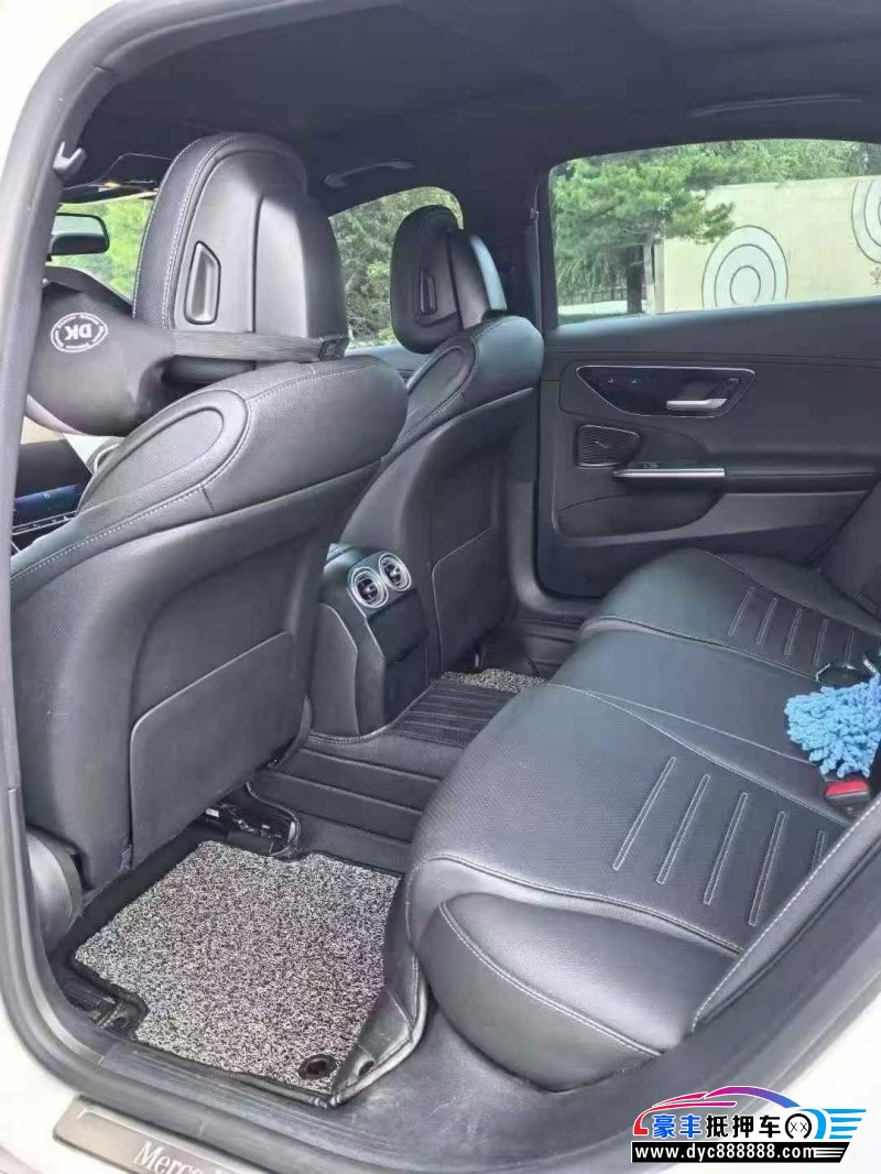 23年奔驰C轿车抵押车出售