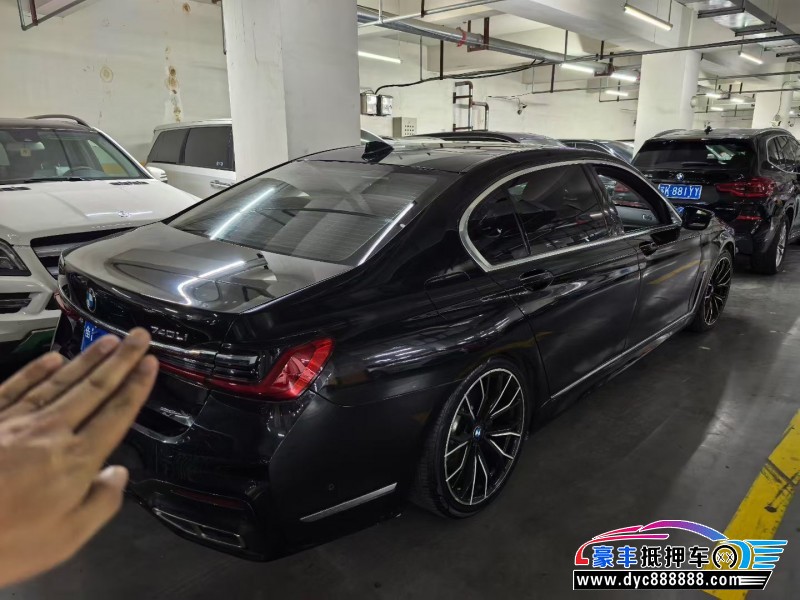 17年宝马7系轿车抵押车出售