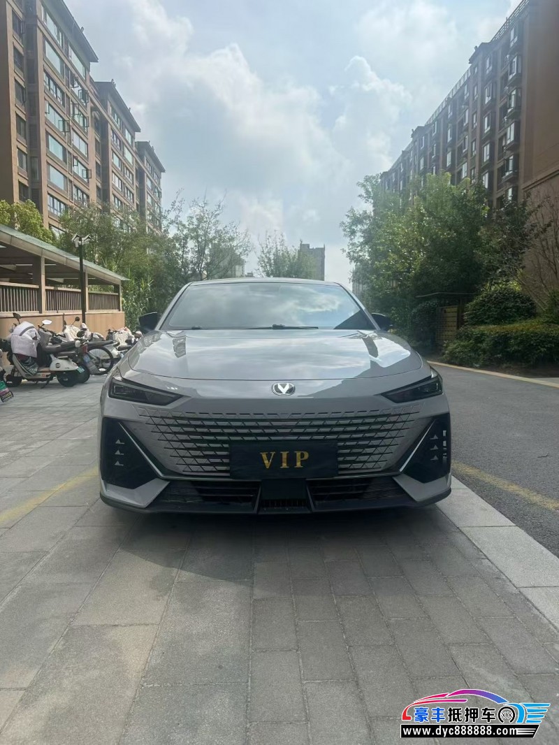 23年长安长安UNI轿车抵押车出售