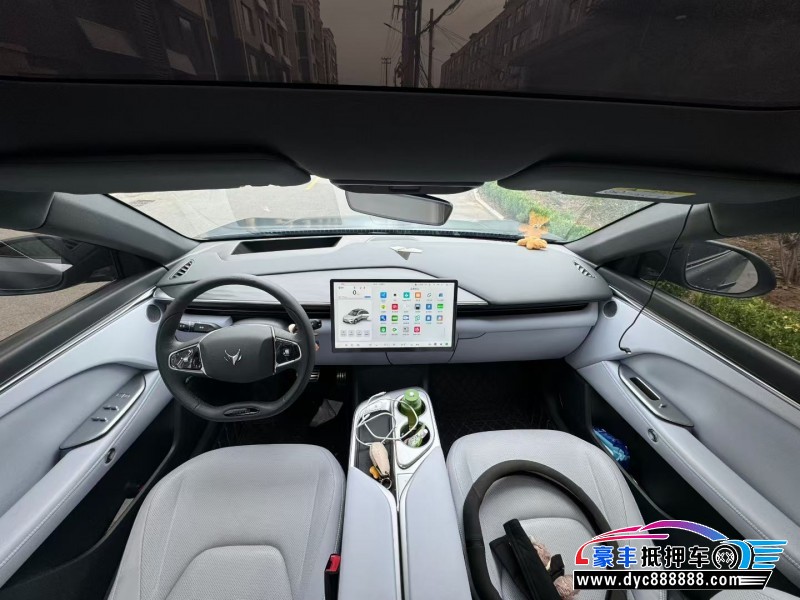 24年极狐阿尔法T轿车抵押车出售