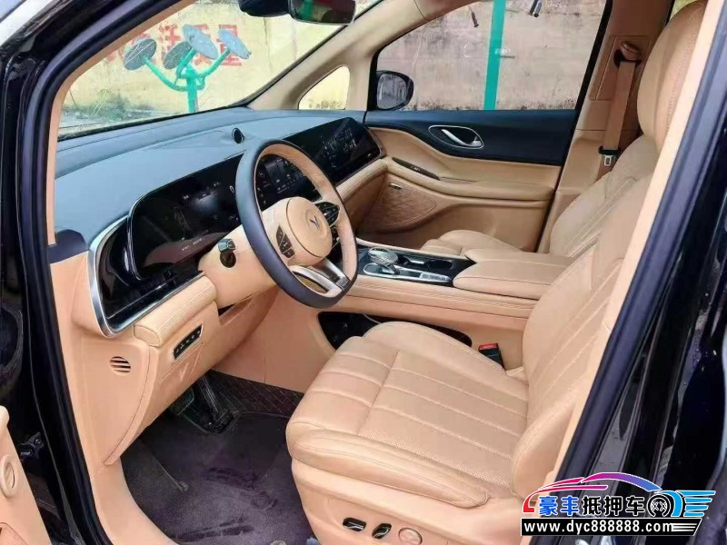 25年岚图梦想家轿车抵押车出售