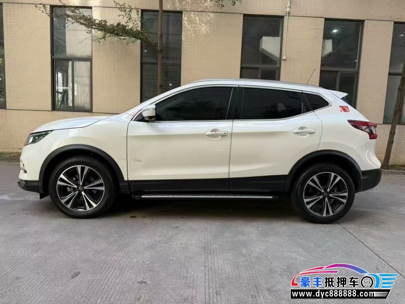 21年日产逍客轿车抵押车出售