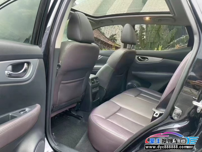 20年日产逍客轿车抵押车出售