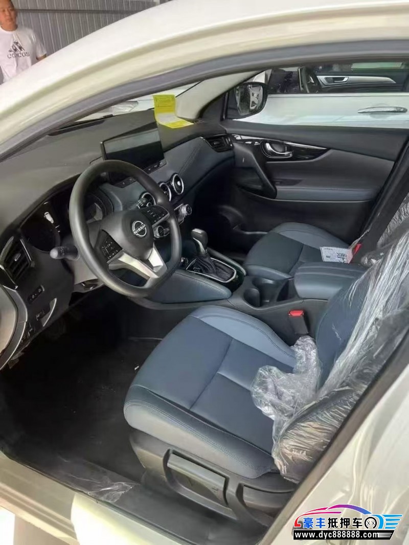 25年日产逍客轿车抵押车出售