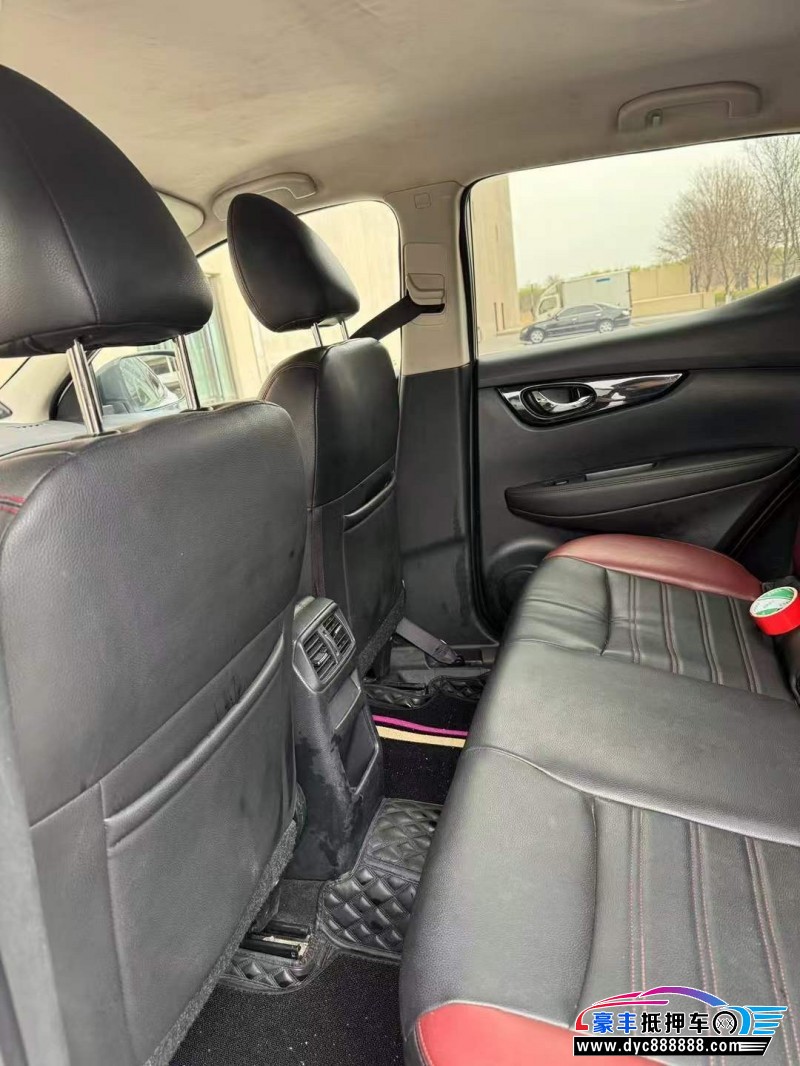 21年日产逍客轿车抵押车出售