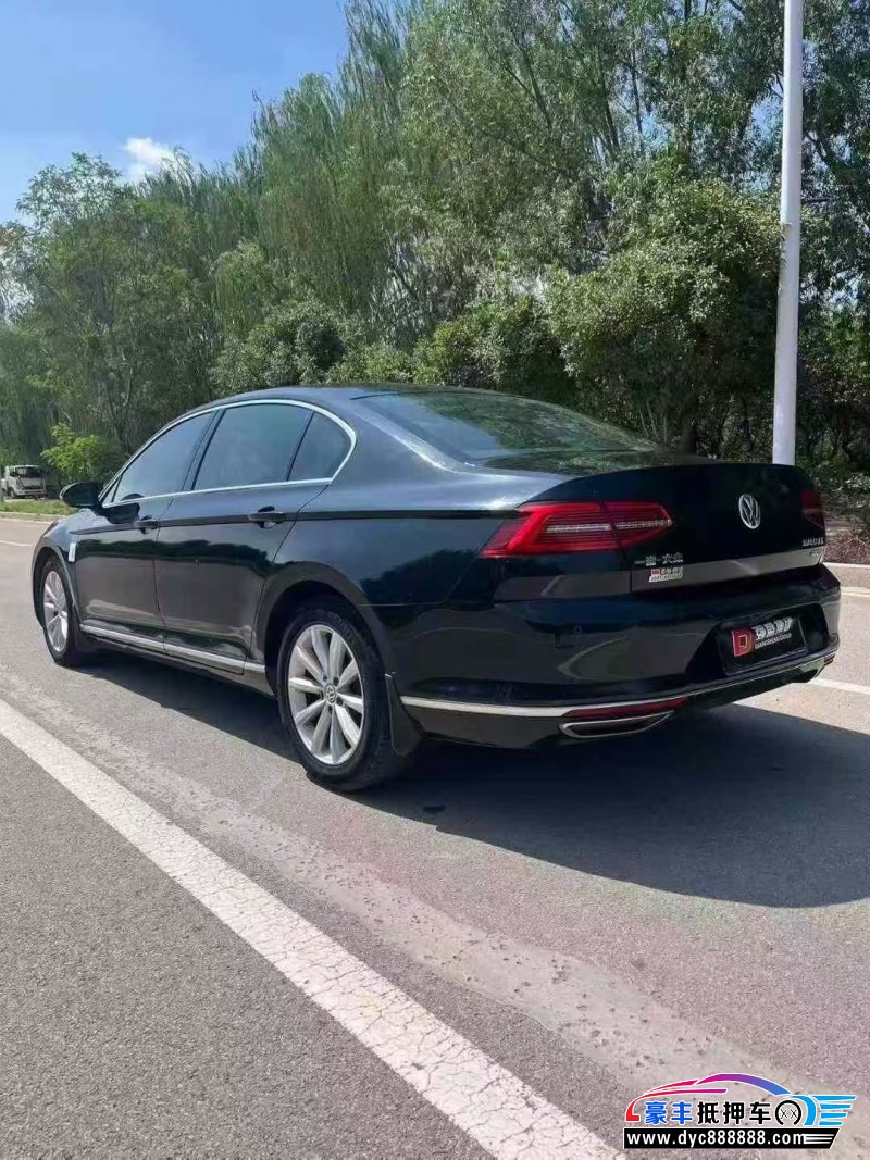 18年大众迈腾轿车抵押车出售