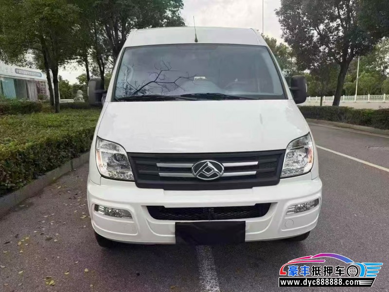 23年上汽大通V80轿车抵押车出售