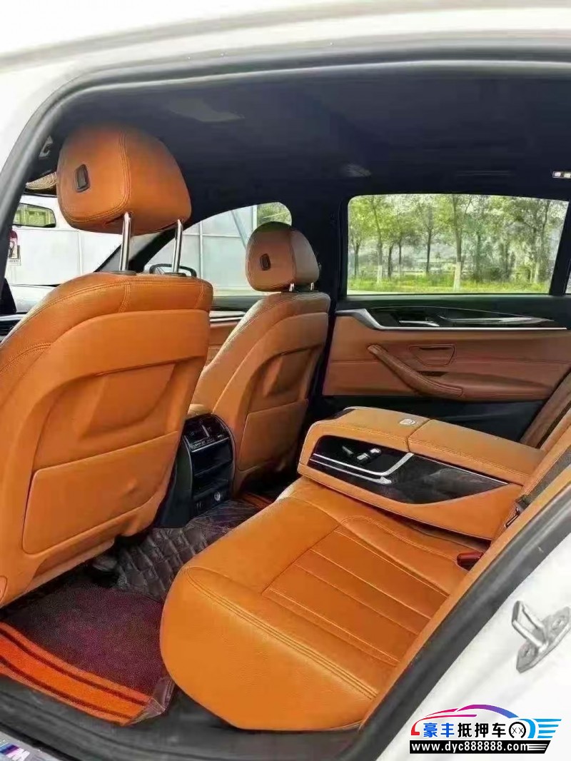 18年宝马5系轿车抵押车出售