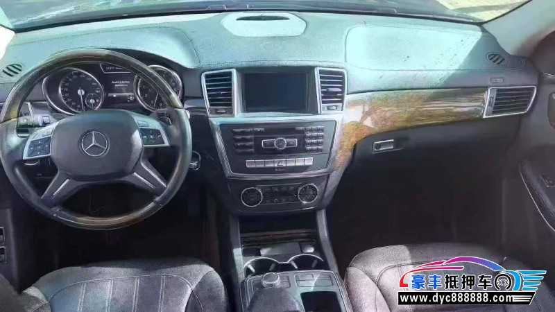 17年奔驰GLS轿车抵押车出售