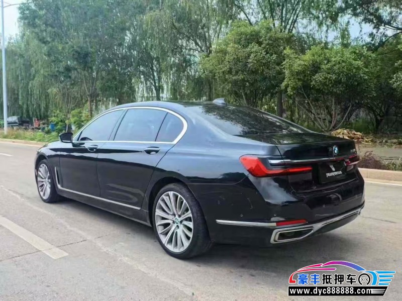 21年宝马7系轿车抵押车出售