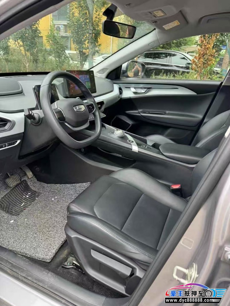 24年吉利几何轿车抵押车出售