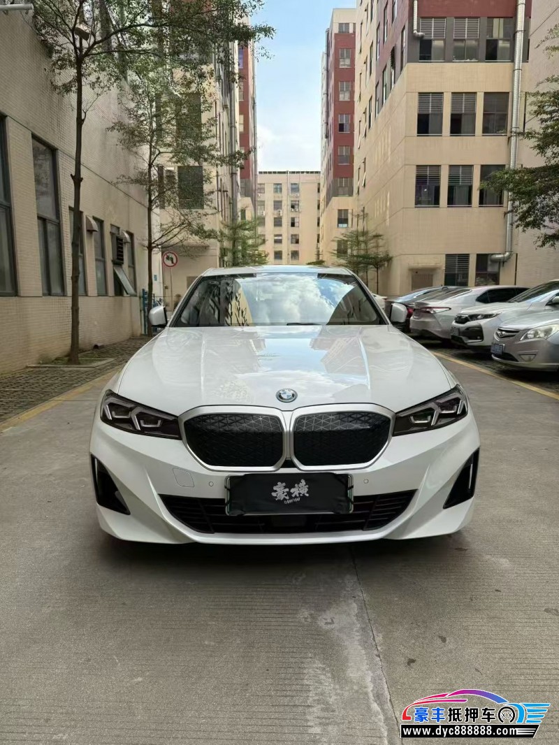 25年宝马i3轿车抵押车出售