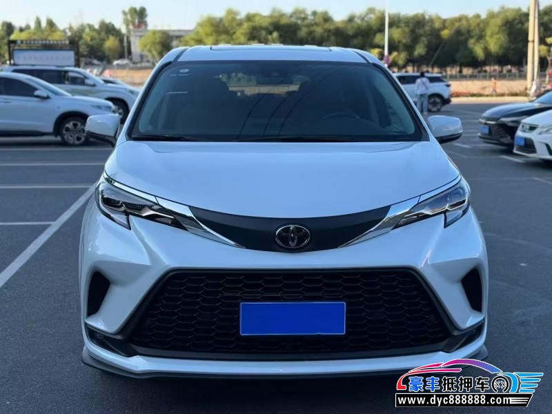 25年丰田格瑞维亚轿车抵押车出售