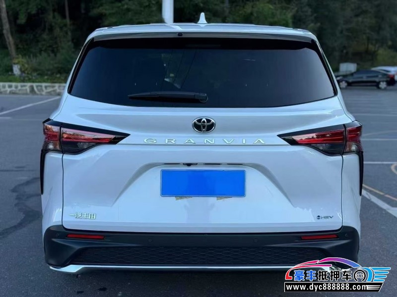 25年丰田格瑞维亚轿车抵押车出售