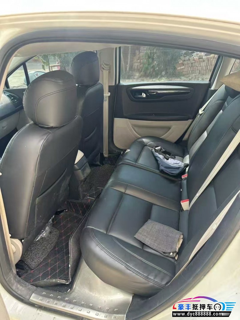 15年雪铁龙世嘉轿车抵押车出售