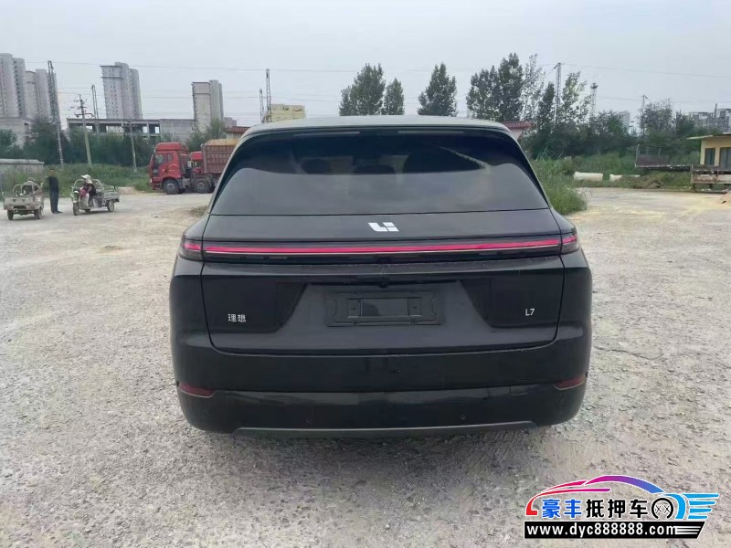 25年理想L7轿车抵押车出售
