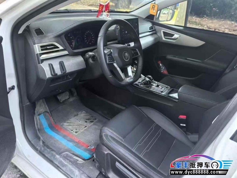 23年比亚迪秦轿车抵押车出售