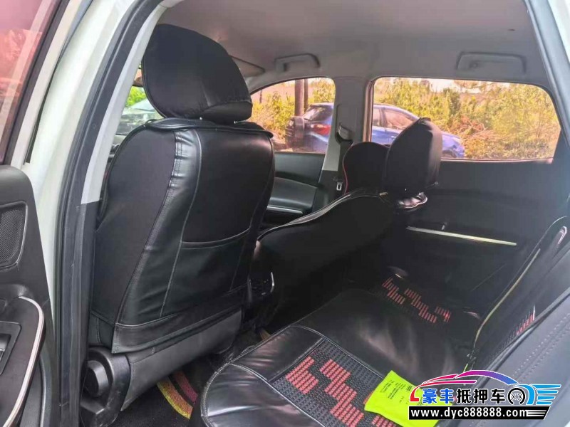 18年奇瑞瑞虎5x轿车抵押车出售