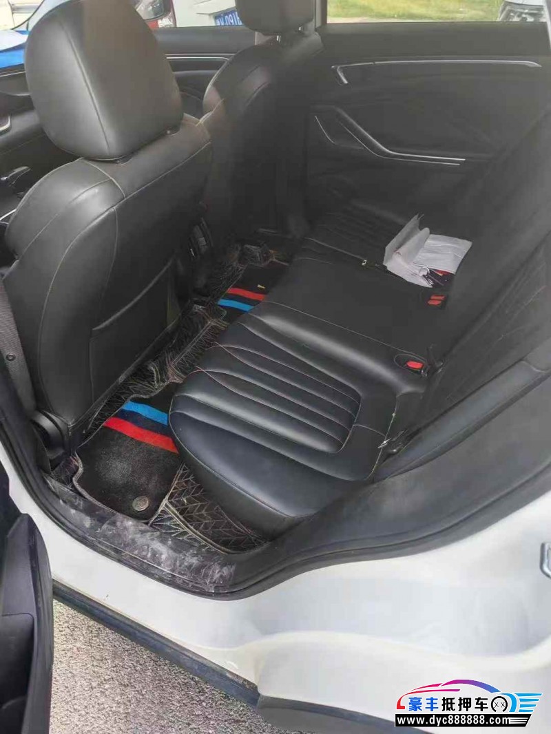 24年奔腾T55轿车抵押车出售