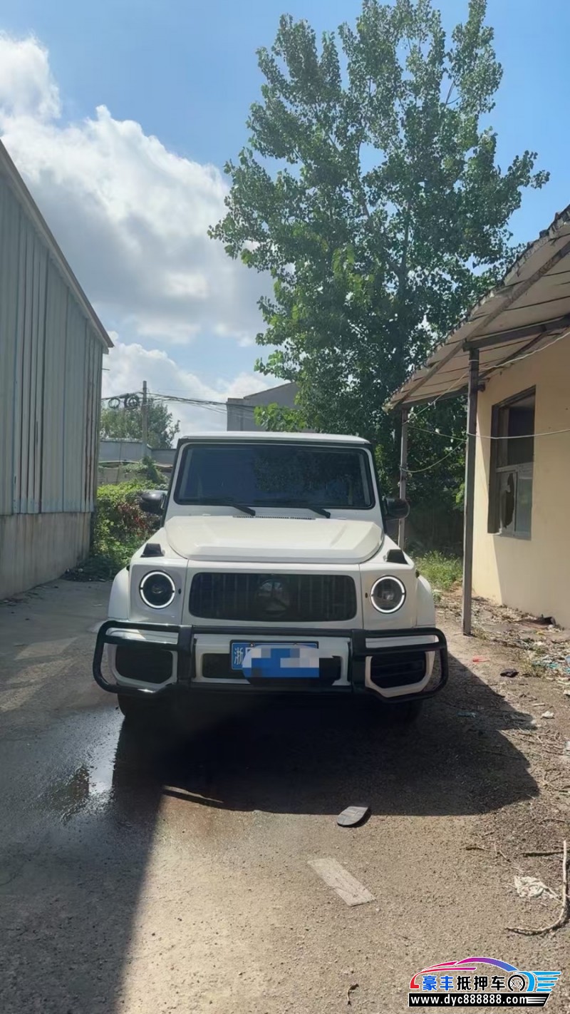 17年奔驰G轿车抵押车出售