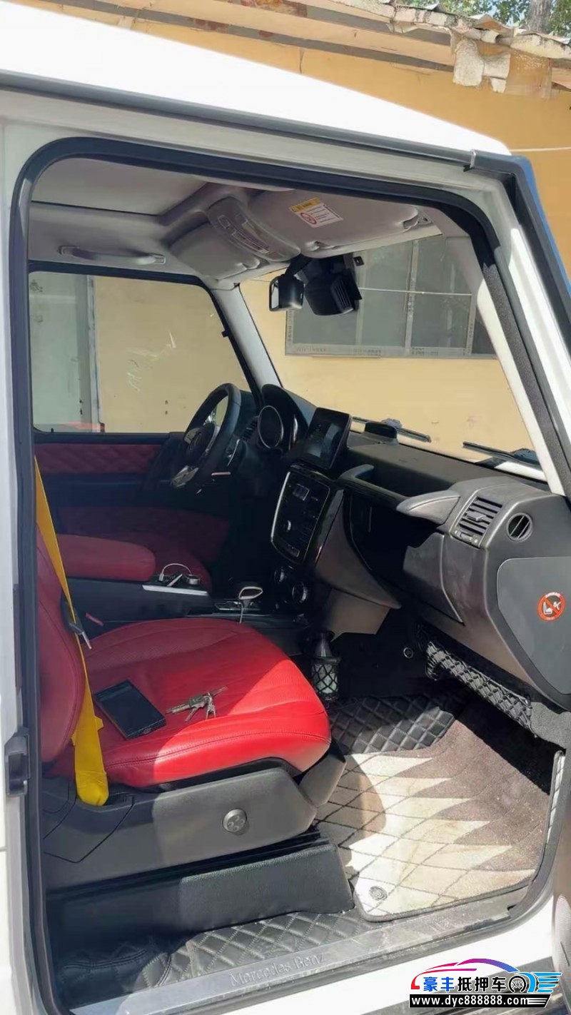 17年奔驰G轿车抵押车出售