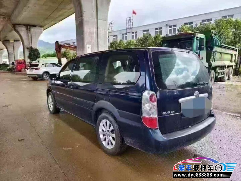 15年别克GL8轿车抵押车出售