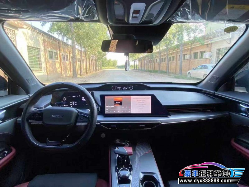 24年长安欧尚Z6轿车抵押车出售