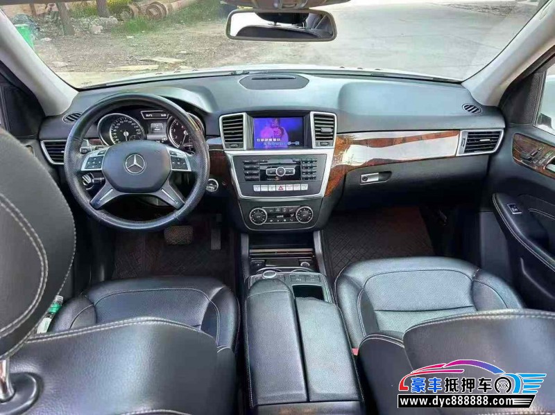 14年奔驰ML轿车抵押车出售