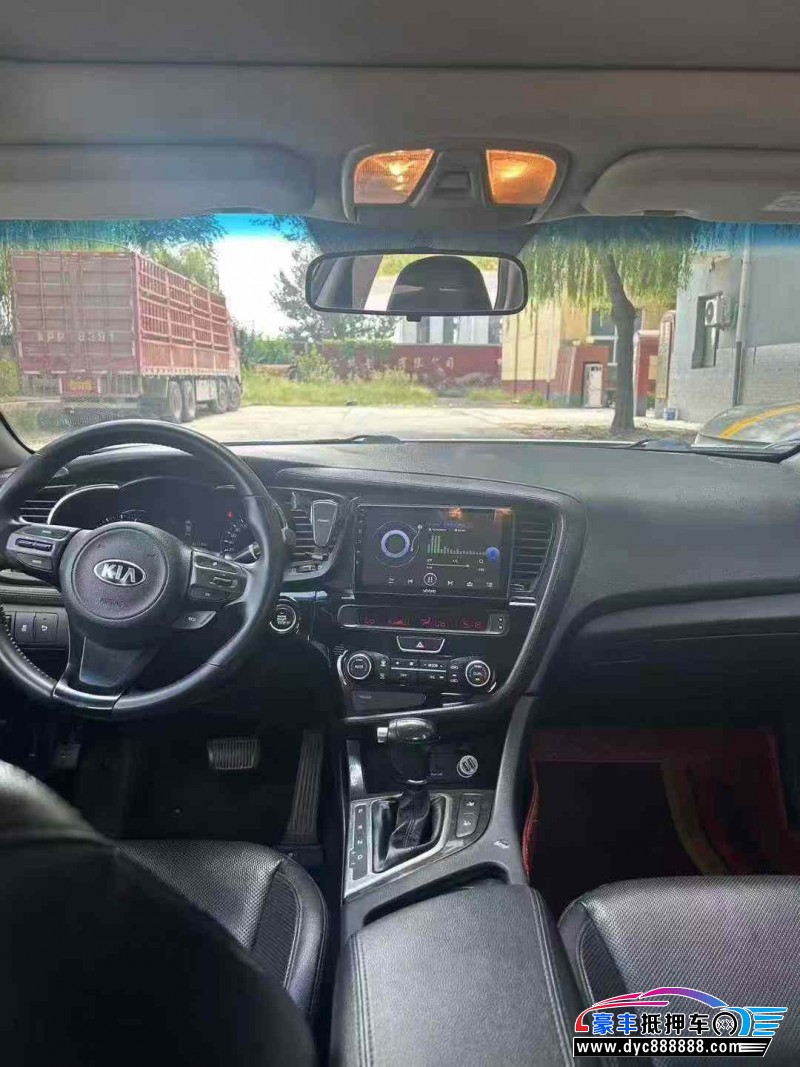 15年起亚K5轿车抵押车出售