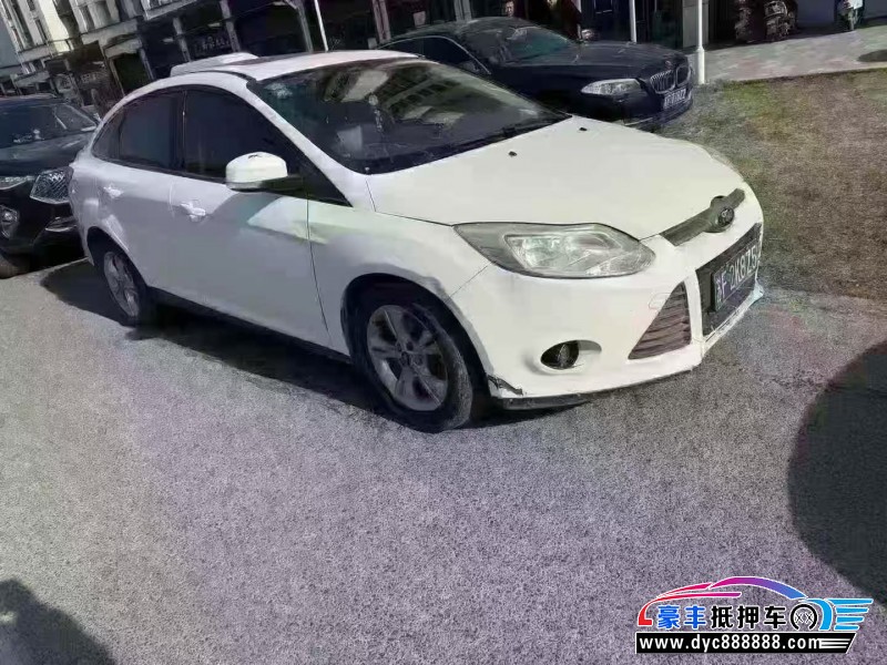 13年福特福克斯轿车抵押车出售