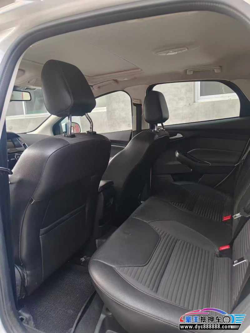 16年福特福克斯轿车抵押车出售