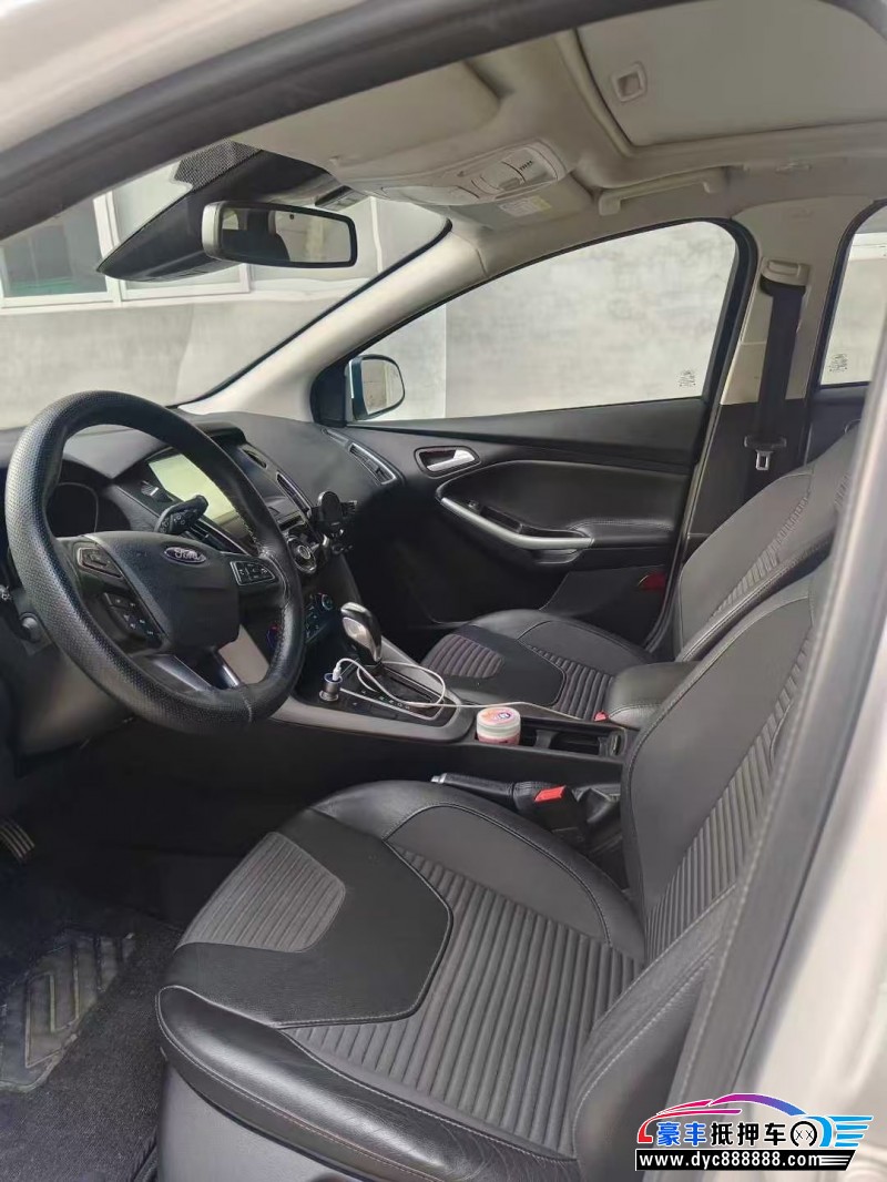 16年福特福克斯轿车抵押车出售