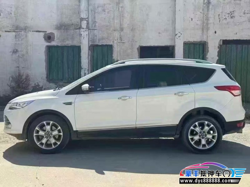 15年福特翼虎轿车抵押车出售