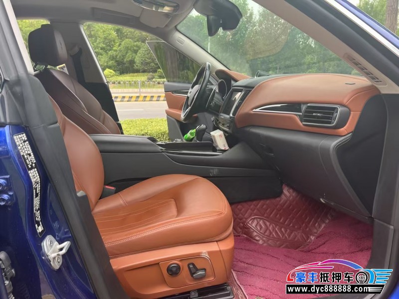 17年玛莎拉蒂莱万特轿车抵押车出售