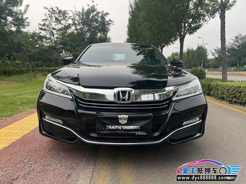 18年本田雅阁轿车抵押车出售